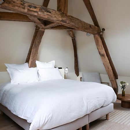 Hotel Les Pres Saint-Hilaire-le-Chatel ภายนอก รูปภาพ