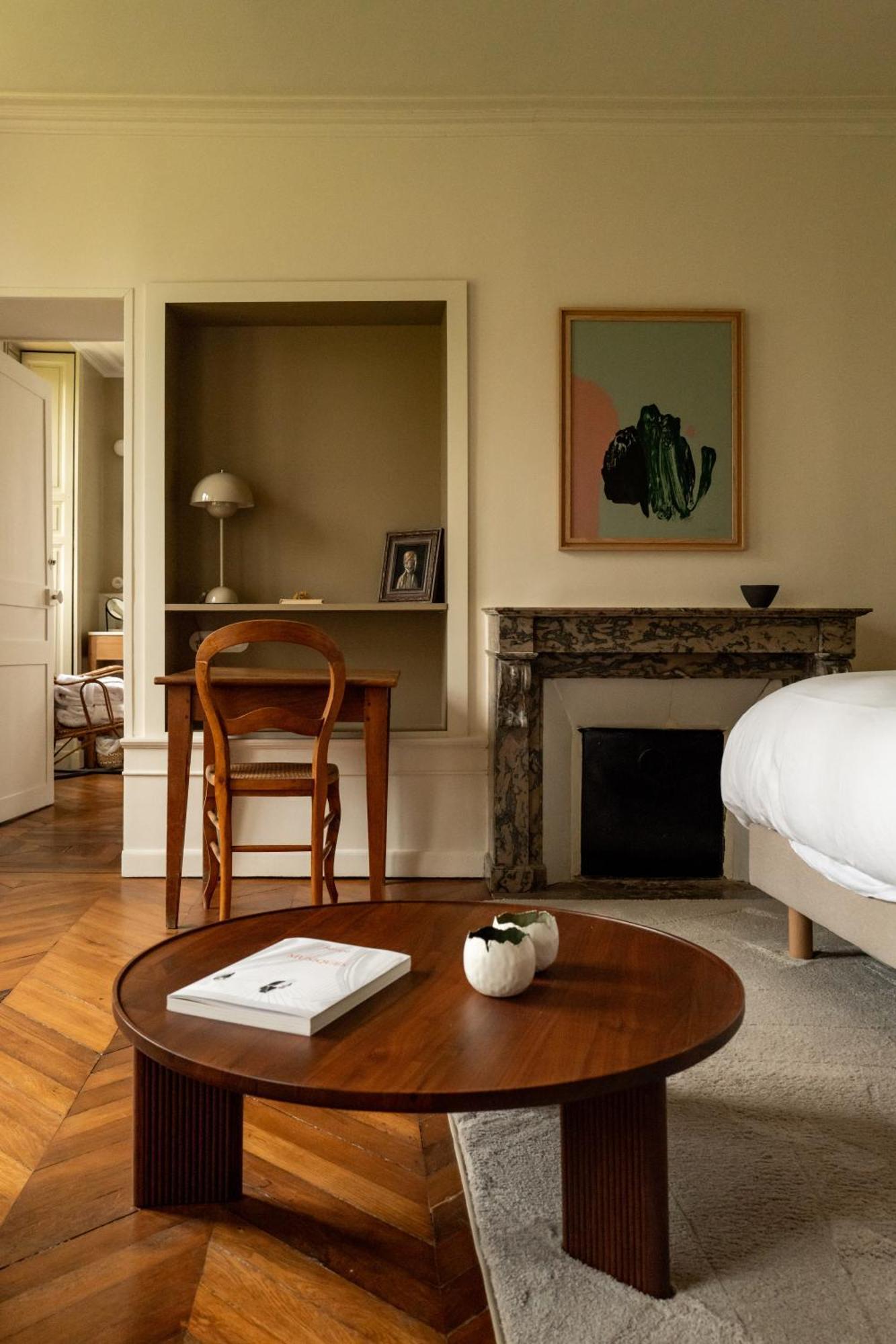 Hotel Les Pres Saint-Hilaire-le-Chatel ภายนอก รูปภาพ