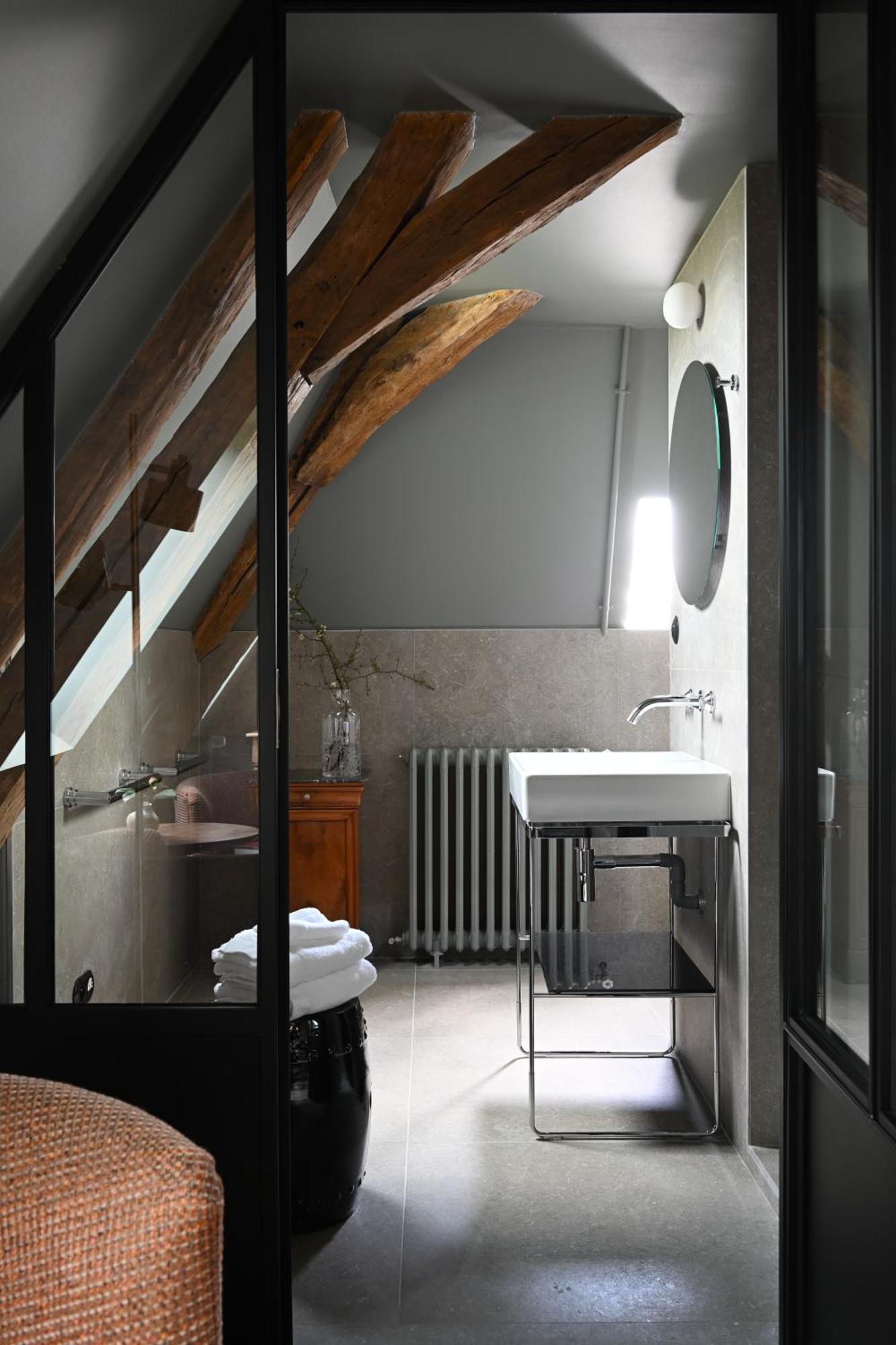 Hotel Les Pres Saint-Hilaire-le-Chatel ภายนอก รูปภาพ