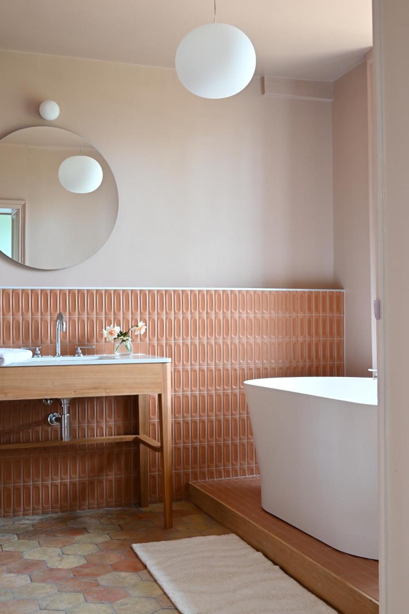 Hotel Les Pres Saint-Hilaire-le-Chatel ภายนอก รูปภาพ